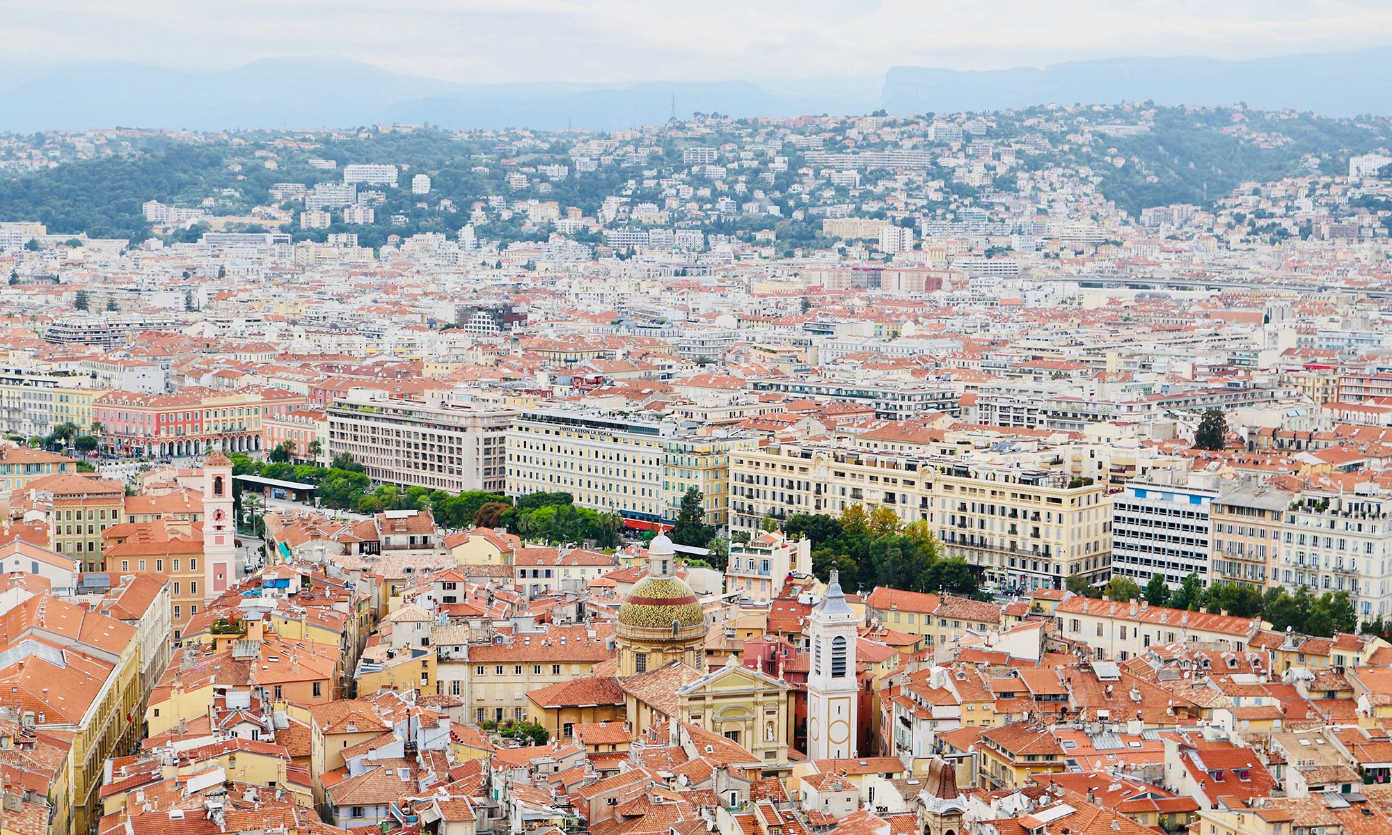 Vue panoramique de Nice depuis le Château